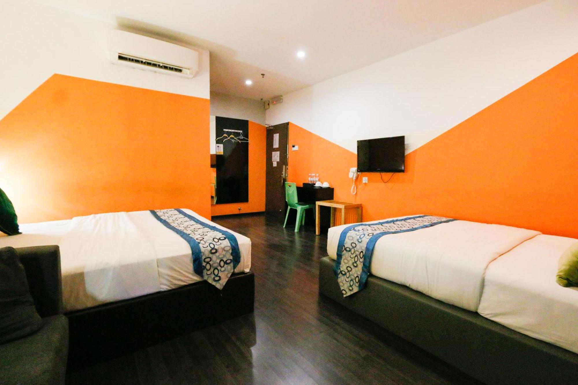 Golden Roof Hotel Ampang Ipoh Exterior photo